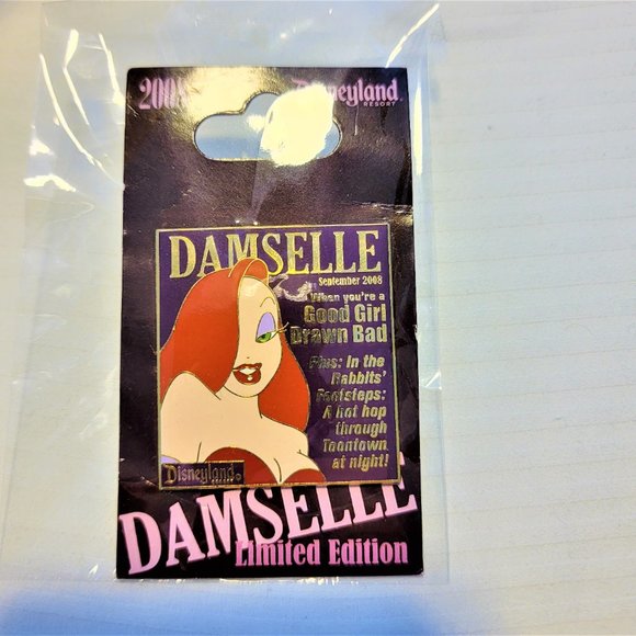 DISNEY DISNEYLAND JESSICA RABBIT SEPTEMBER 2008 DAMSELLE MAGAZINE PIN LE 1000 - Picture 2 of 5